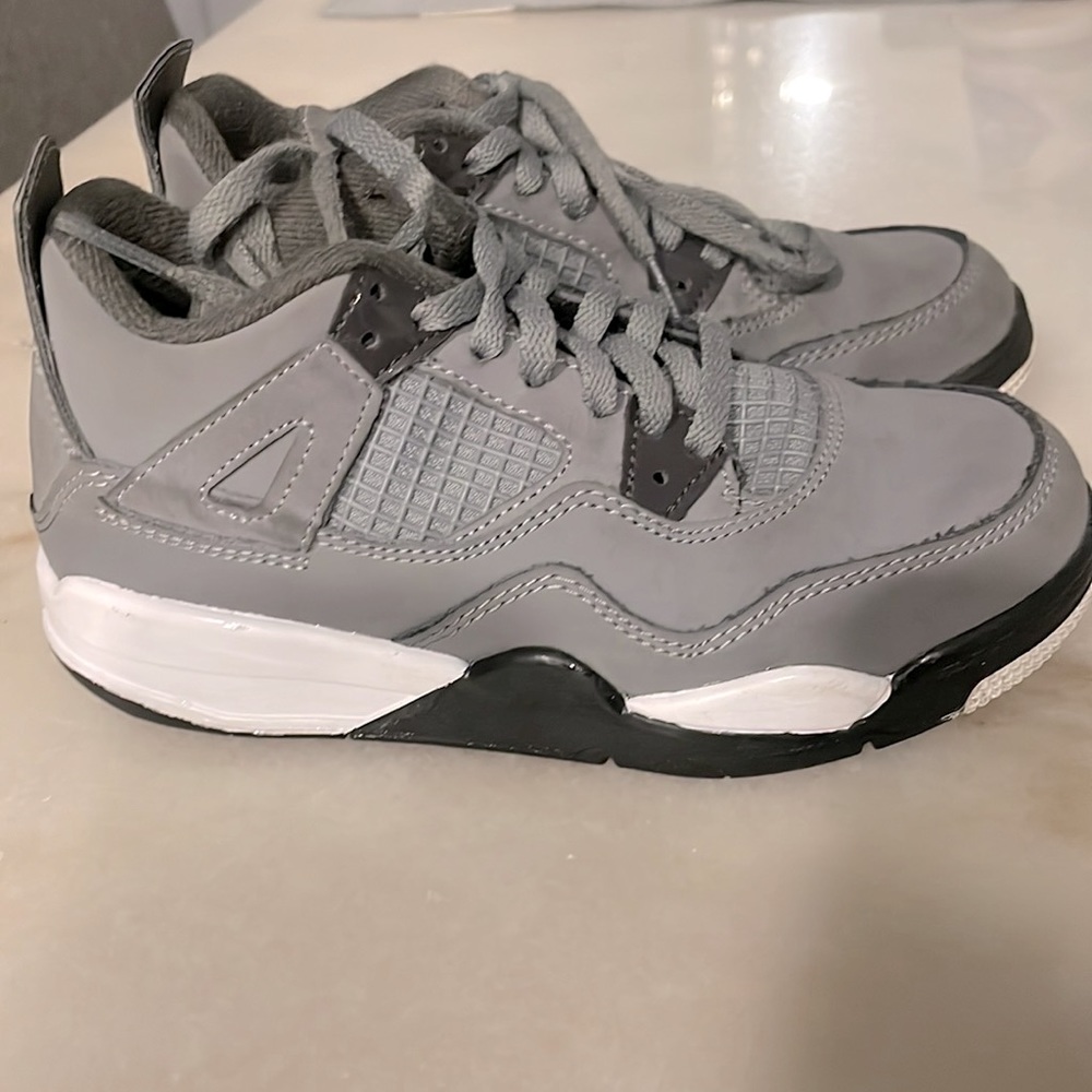 Air Jordan 4